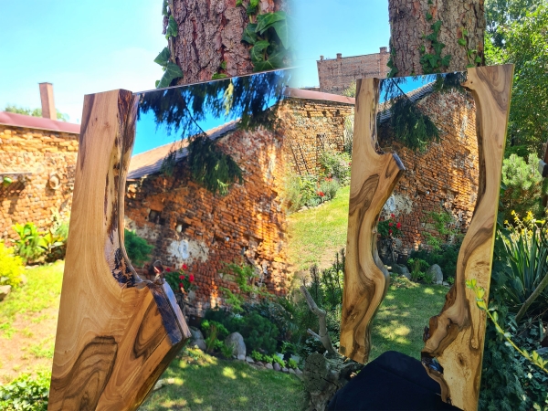 Lustro live edge z drewna orzechowego