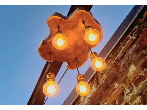 Loftowa lampa sufitowa pięć oprawek z robinii akacjowej