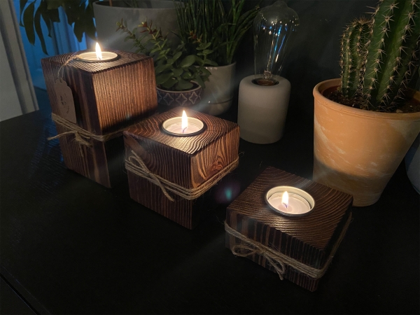 Zestaw świeczników z litego drewna