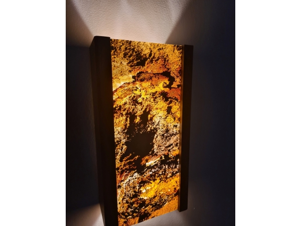 Kinkiet ścienny z forniru kamiennego i dębu wędzonego